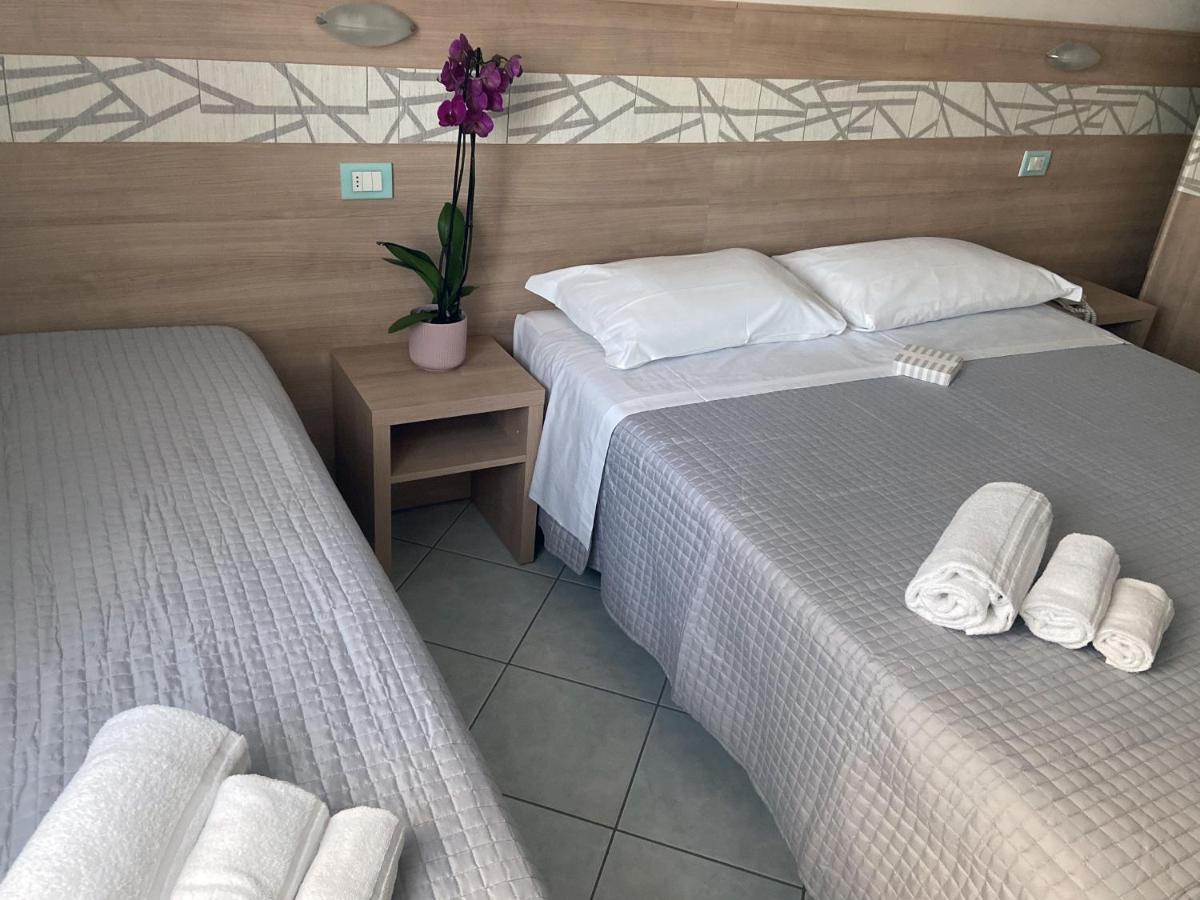 Mare Home Brunch&Beauty - Adults Only Cesenatico Esterno foto