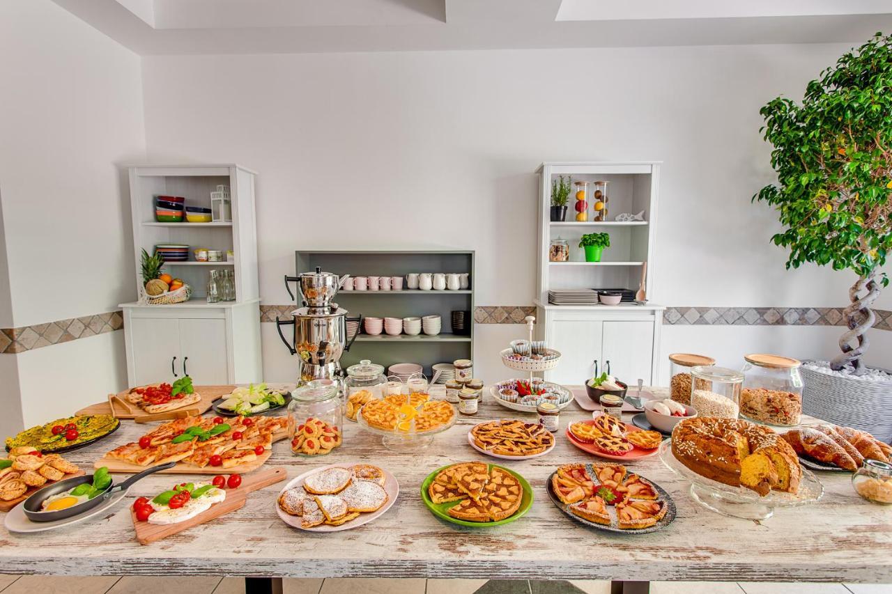 Mare Home Brunch&Beauty - Adults Only Cesenatico Esterno foto