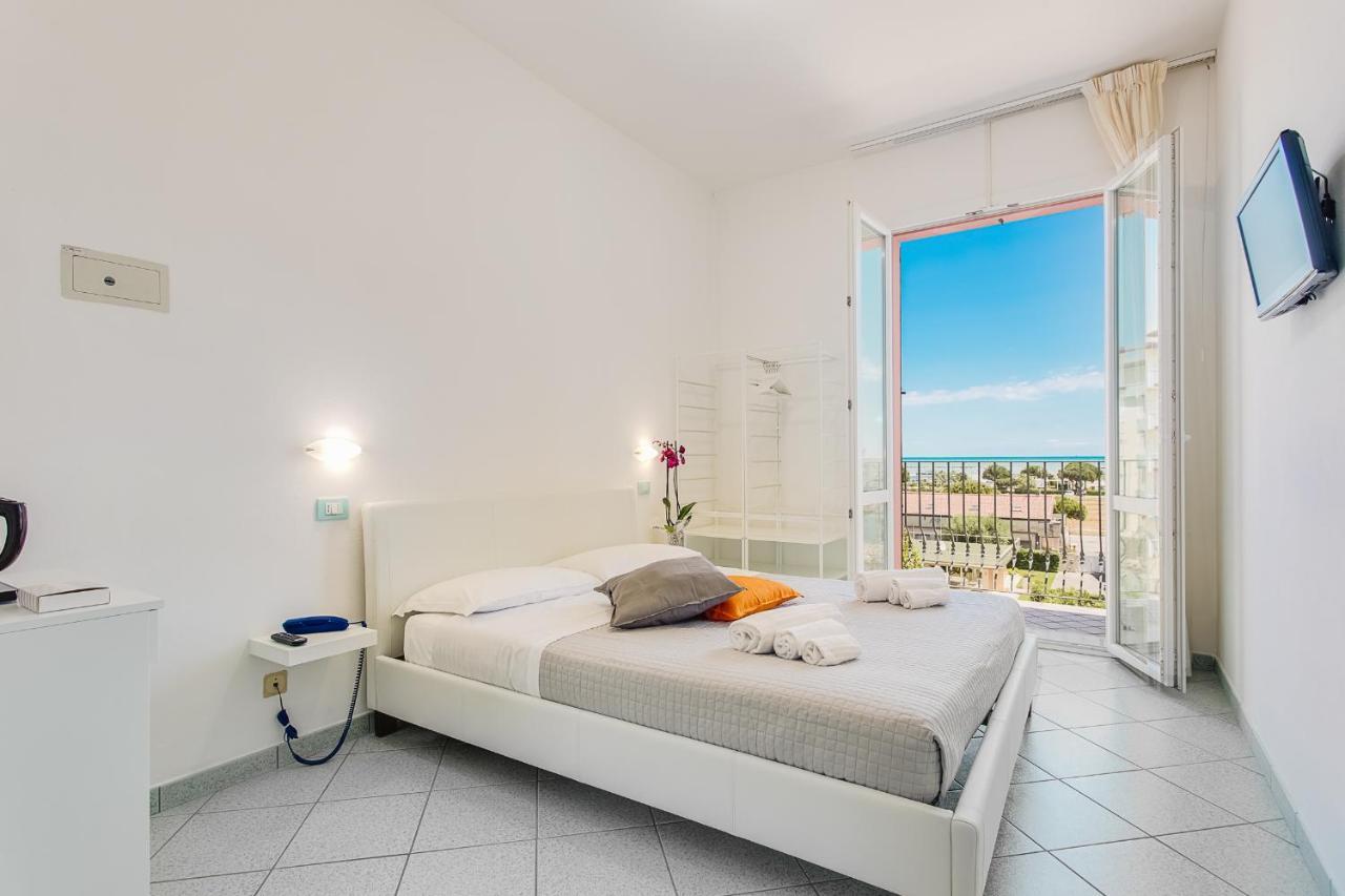 Mare Home Brunch&Beauty - Adults Only Cesenatico Esterno foto